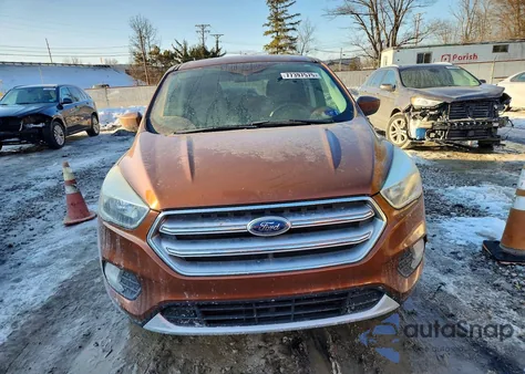 2017 Ford Escape Se z USA, uszkodzony, nr VIN 1FMCU9GD9HUA21606